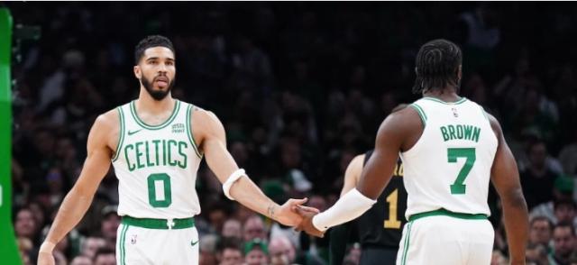 乐鱼电竞-【观点】没有超级明星也能夺冠 绿军复刻2004活塞