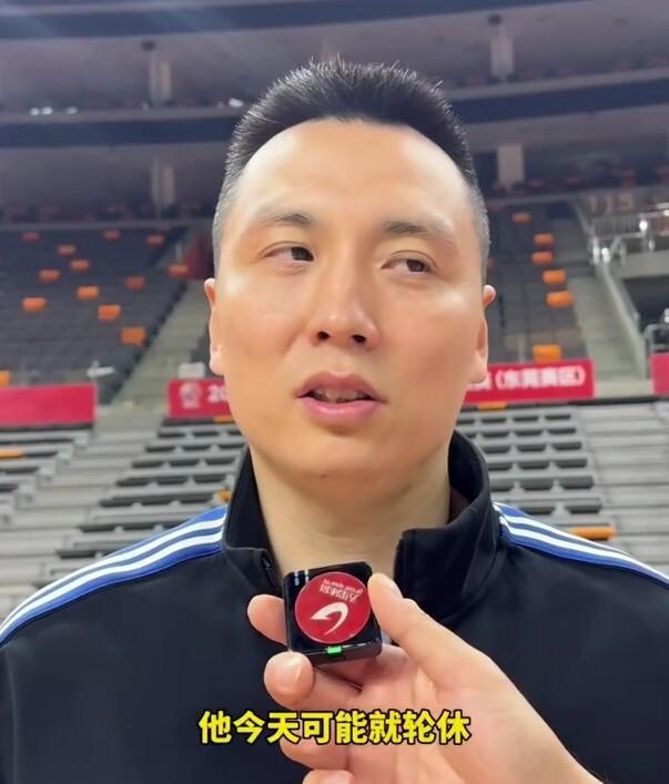 乐鱼体育登录-烟雾弹？媒体人称洛夫顿将缺席沪粤大战 杜锋带队赢球轻松许多